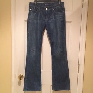 Rock & republic Flare light wash jeans